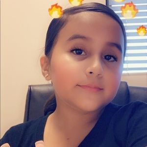 Meet your Posher, Leilany